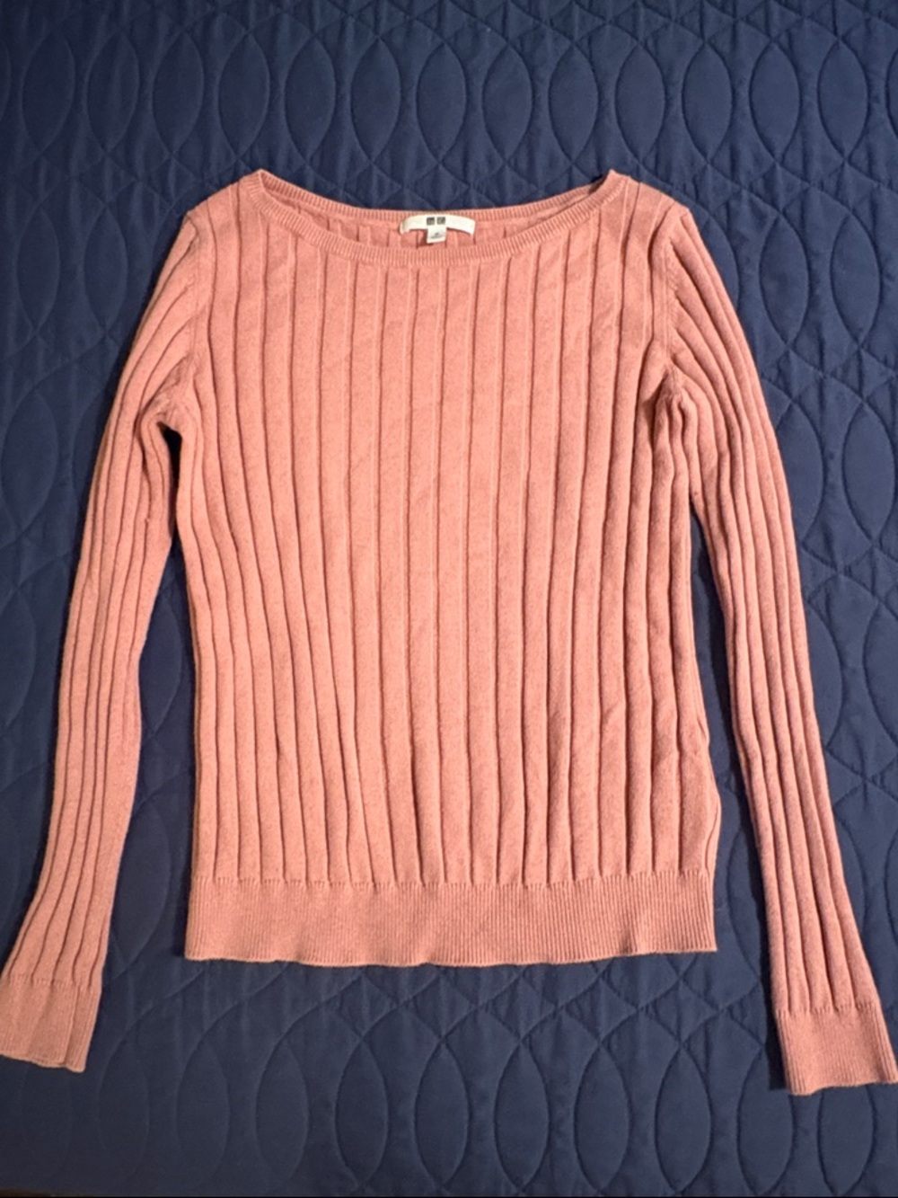 Uniqlo Ribbed Scoop Neck Sweater in Dusty Rose